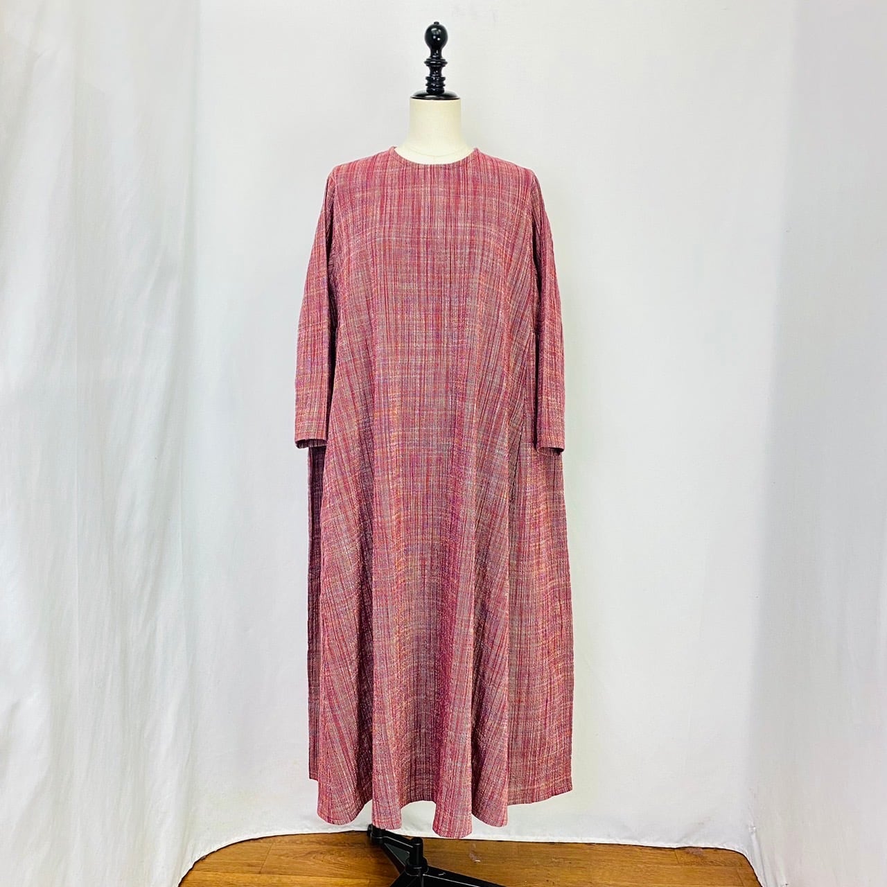 【再販】242011 サイドギャザーワンピース 2カラー 遠州織り 逆スラブ 薄手