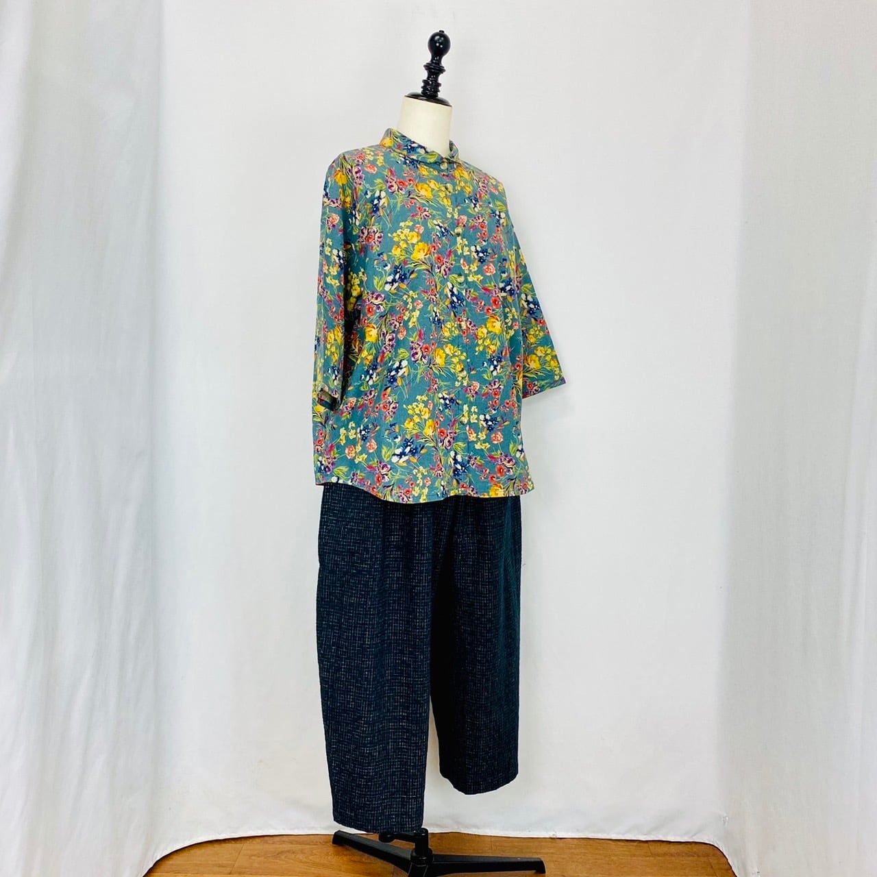 SU1910 丸襟ゆったりブラウス 3カラー 多色プリント花柄 綿麻