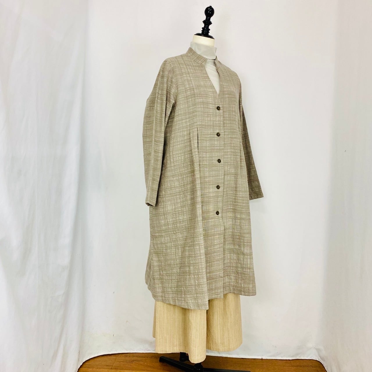 251011 タックのコート 2カラー 遠州織物 うすで逆スラブ