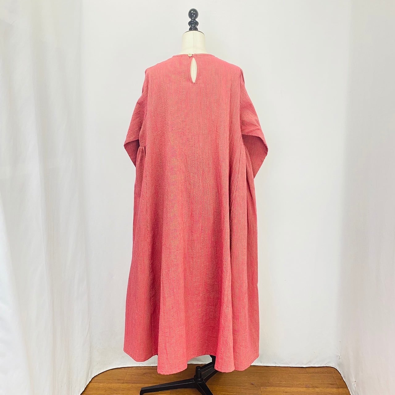 242010 サイドギャザーワンピース 5カラー 遠州織り 逆スラブストライプ 薄手