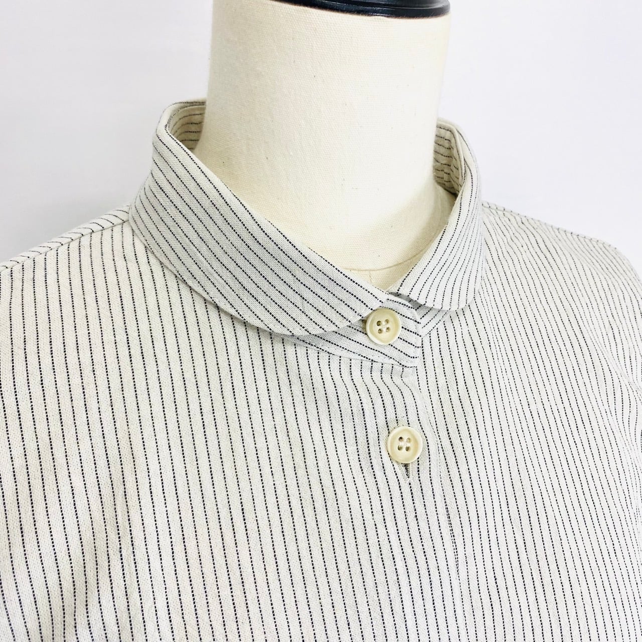 SU19108 丸衿ふんわりブラウス 2カラー 綿麻先染ストライプ