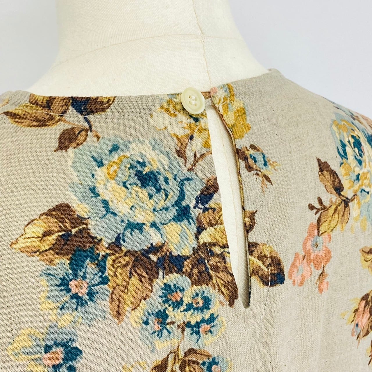 242014 サイドギャザーワンピース 2カラー コットンリネン花柄