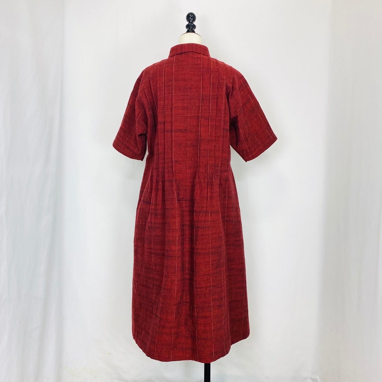 252071 ピンタックのワンピース 半袖 3カラー 遠州織物 厚手ストライプ