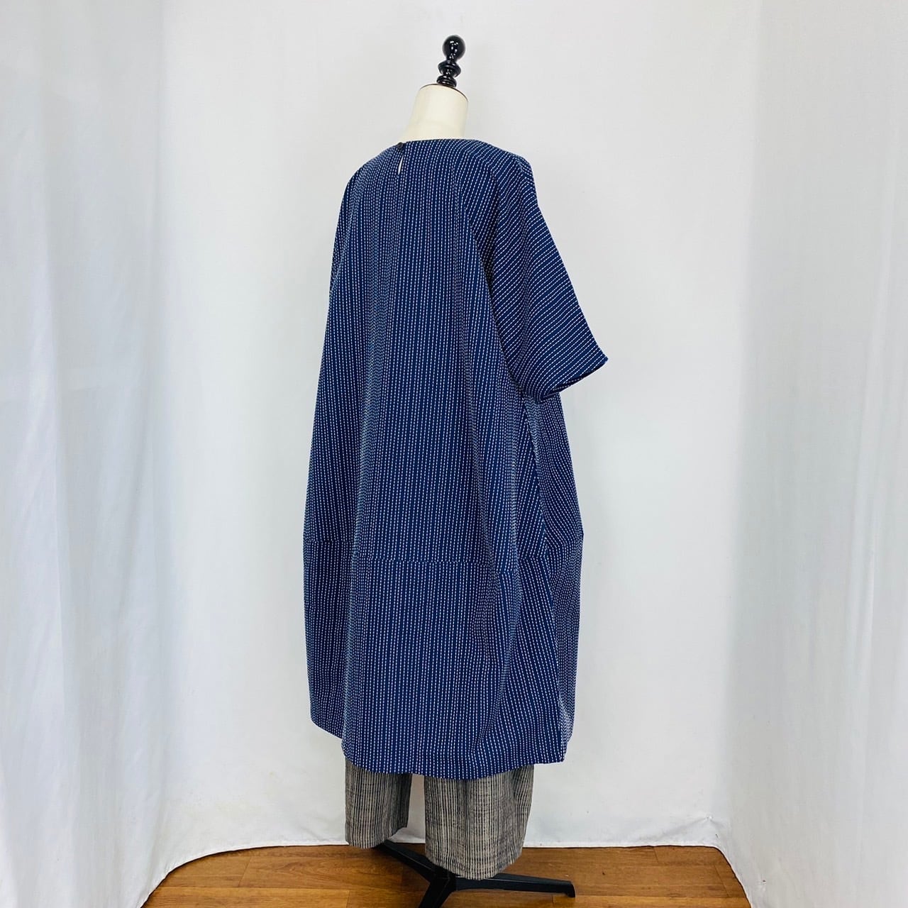 2320133 切替ビッグワンピース 2カラー 安曇野染め 刺し子