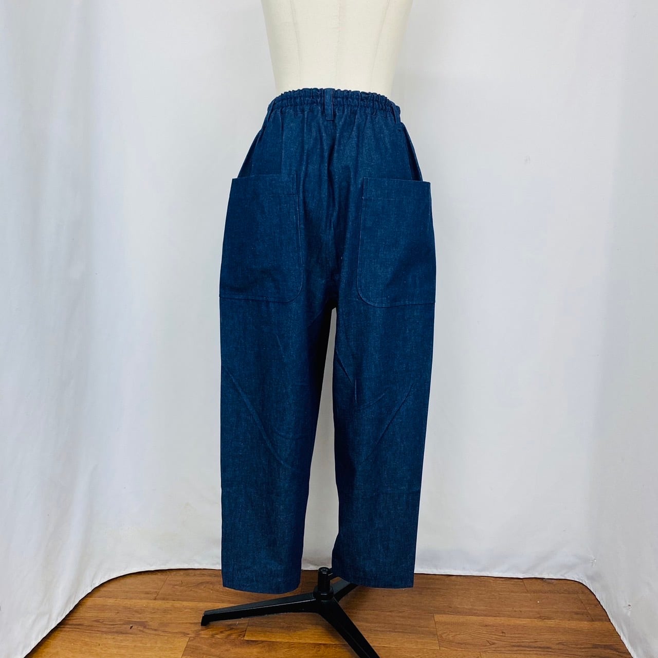 245037 大きな後ろポケットのパンツ 2カラー 岡山デニム ワンウォッシュ