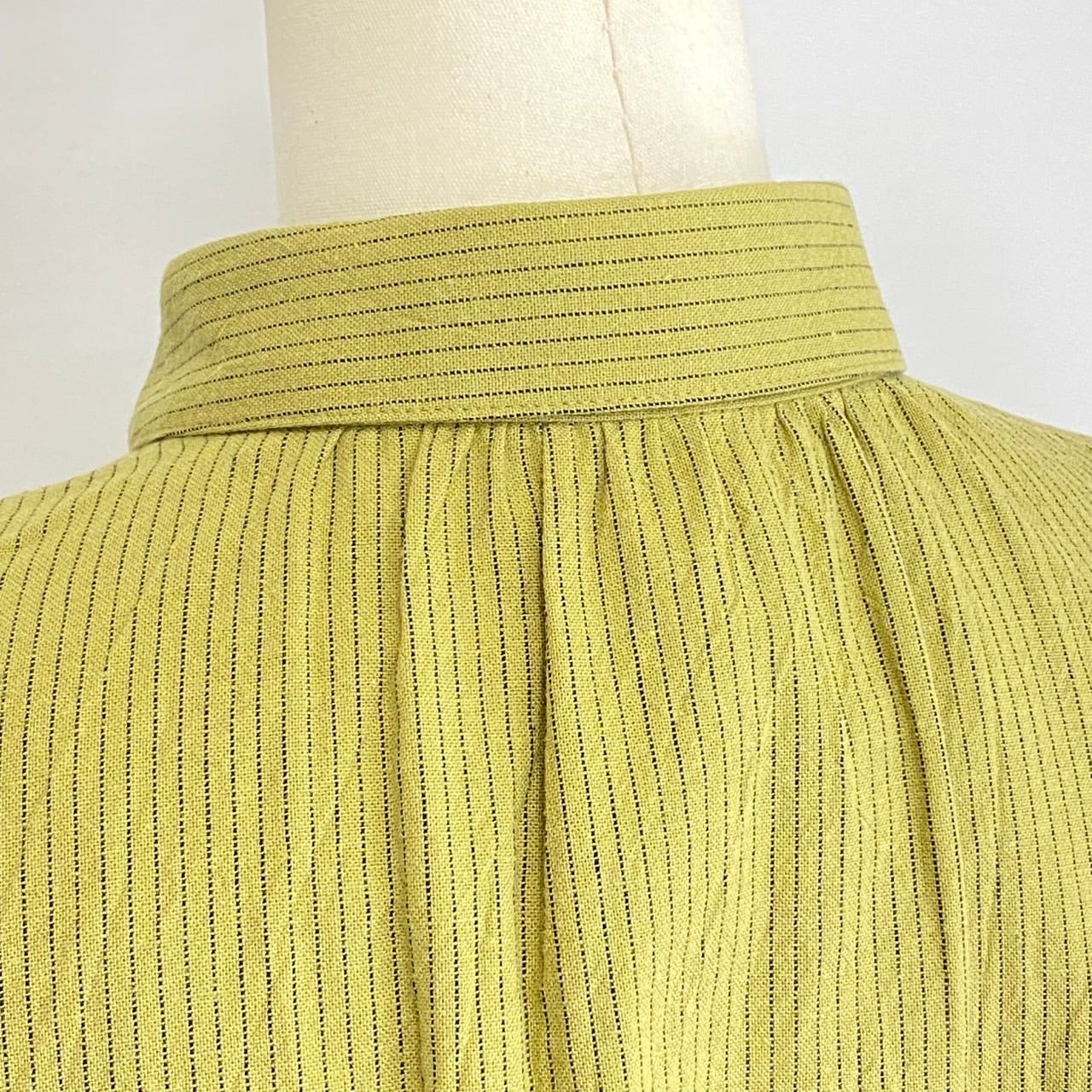 SU19108 丸衿ふんわりブラウス 2カラー 綿麻先染ストライプ