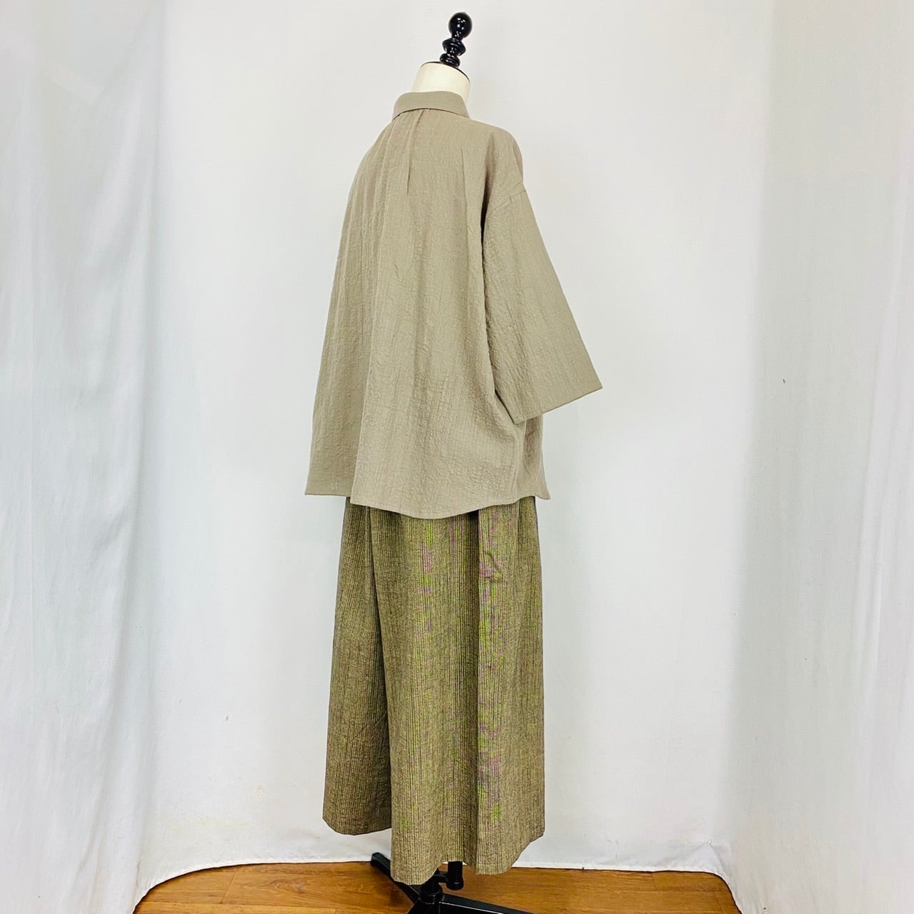 SU19102　丸襟ゆったりブラウス　遠州織物　逆スラブうすで