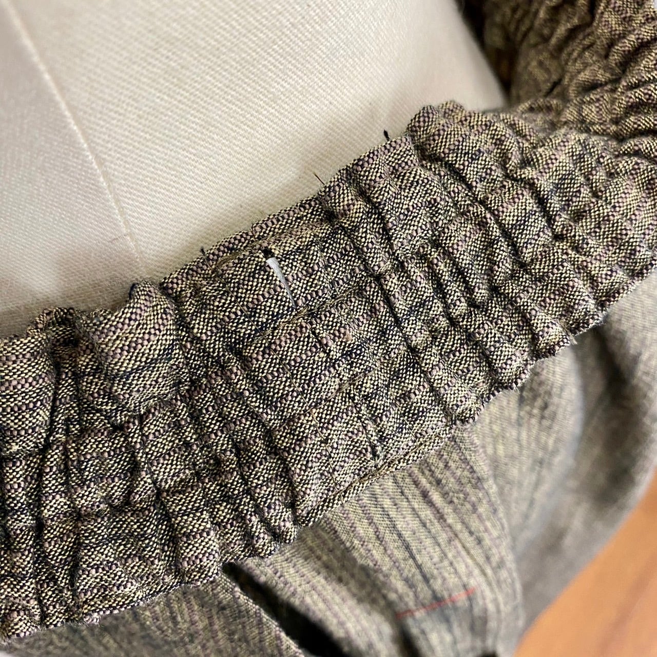 245010　ストレスフリーワイドパンツ（短丈）2カラー　遠州織り　逆スラブストライプ　うすで