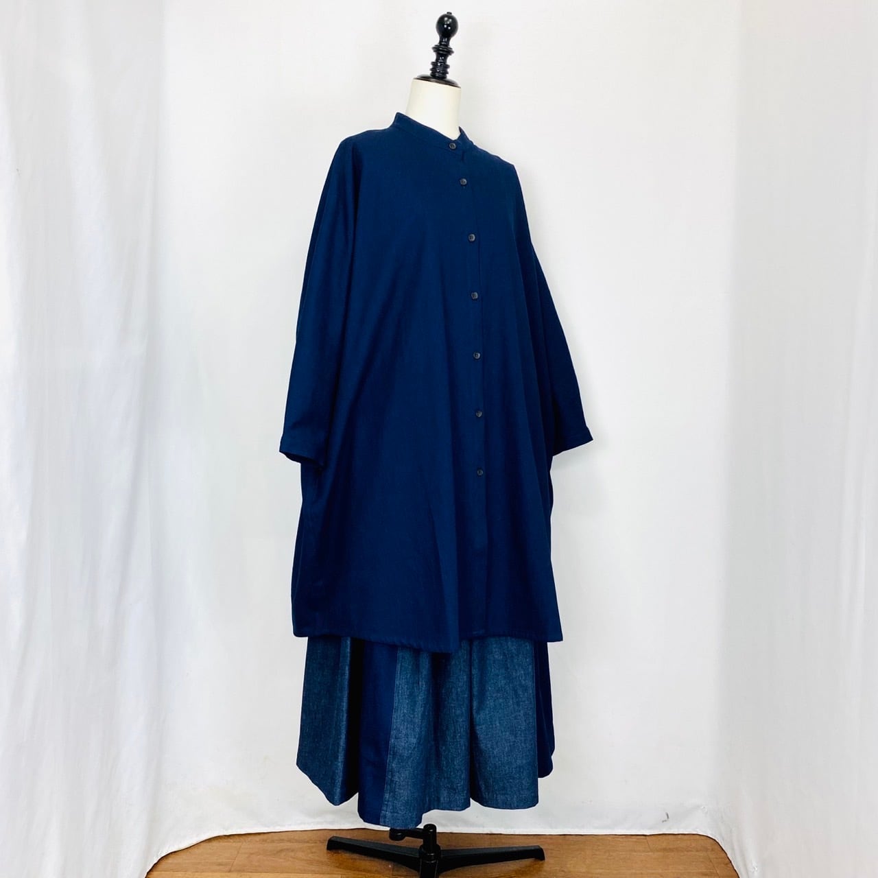 252059   ドルマンスリーブのロングブラウス　2カラー　岡山デニム