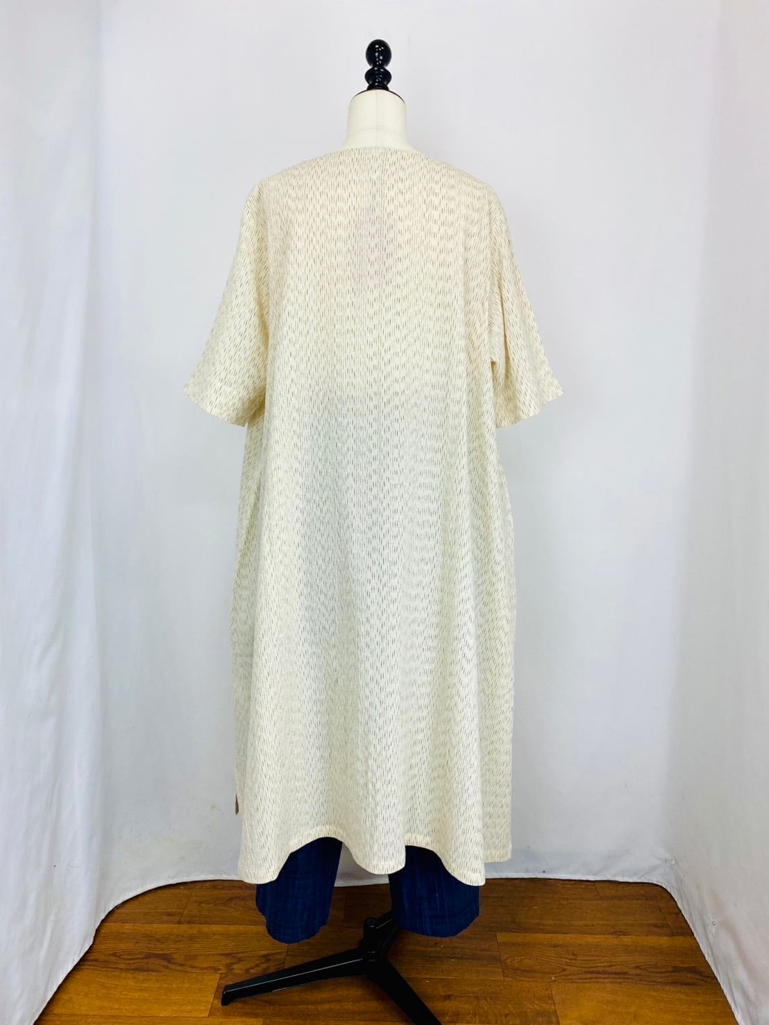 212031   Vネックの台形ワンピース　2カラー　遠州織物　みじん絣楊柳