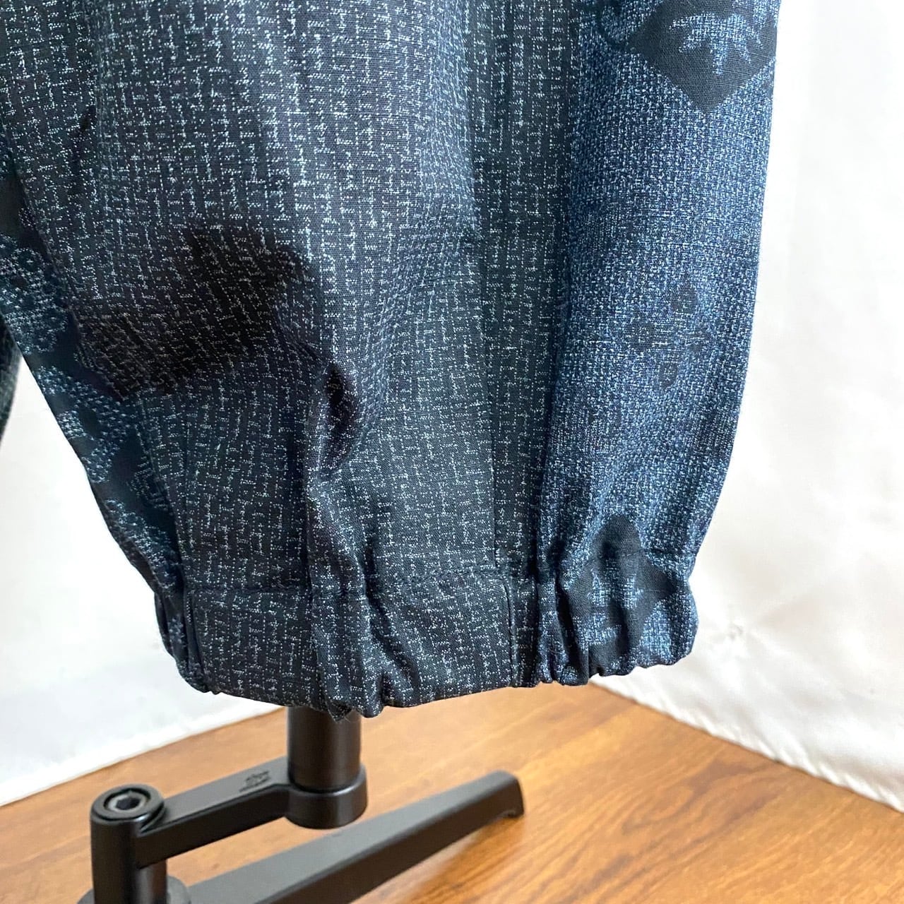 225043   ゆったりタックパンツ　4カラー　安曇野染絣　大島紬柄