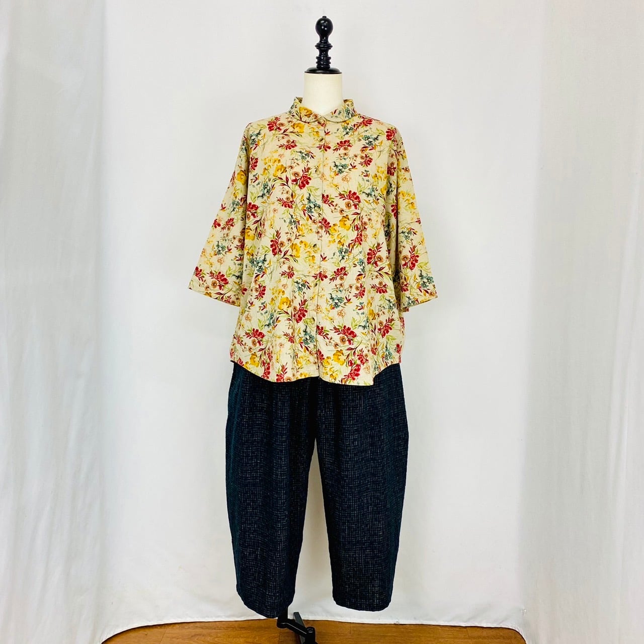 SU1910   丸襟ゆったりブラウス　3カラー　多色プリント花柄　綿麻