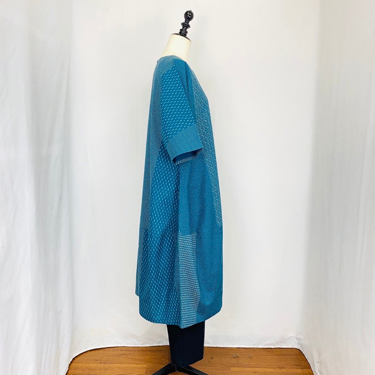 2320133   切替えビッグワンピース　2カラー　安曇野染め　絣ボーダー