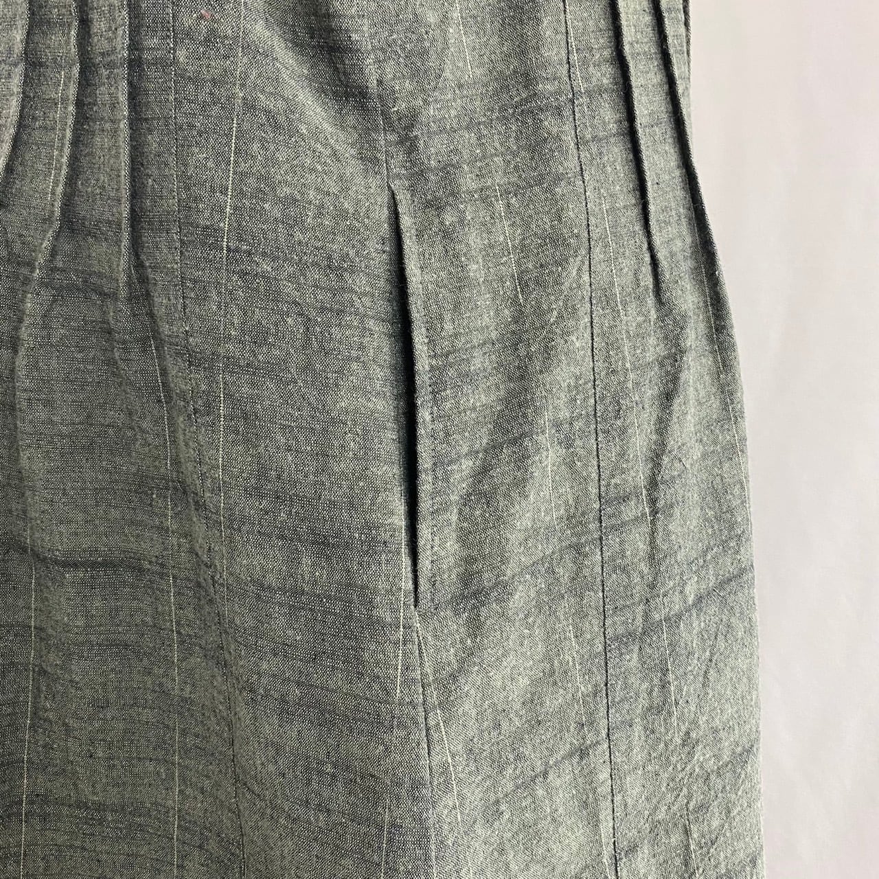 252071   ピンタックのワンピース　半袖　3カラー　遠州織物　厚手ストライプ