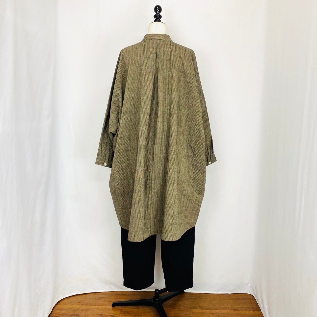 252051   ドルマンスリーブのロングブラウス　2カラー　遠州織物　逆スラブストライプ　うすで