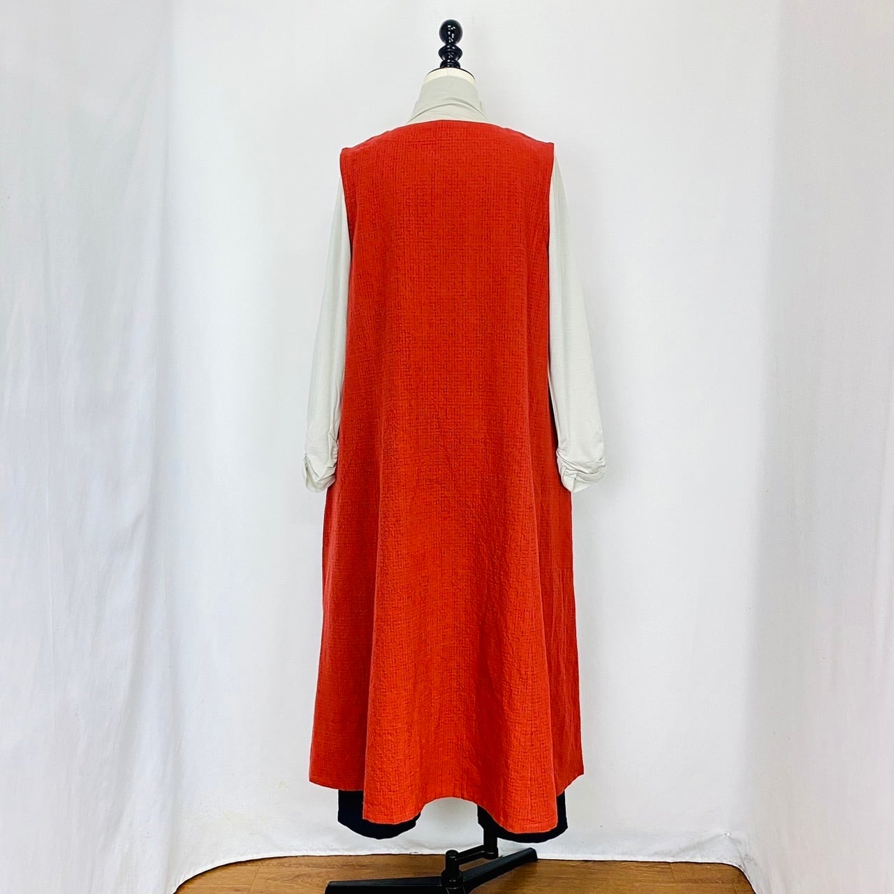 252041　前ファスナーのノースリーブワンピース　2カラー　遠州織物　たてよこ絣