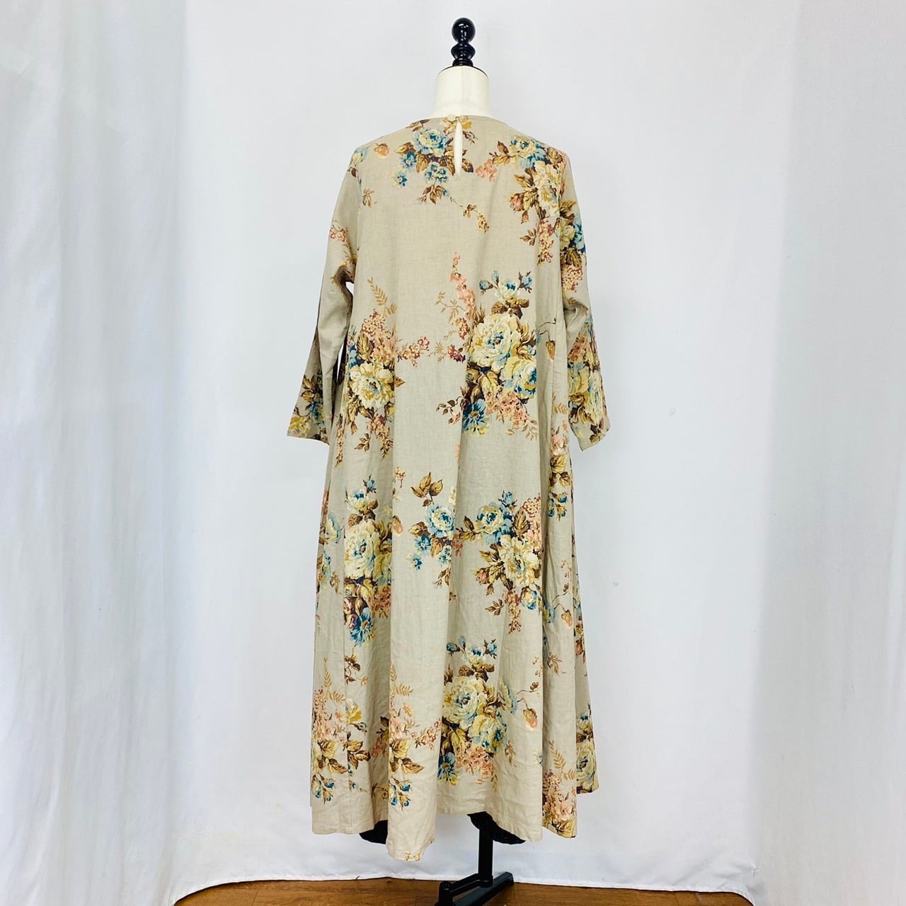 242014  サイドギャザーワンピース　2カラー　コットンリネン花柄