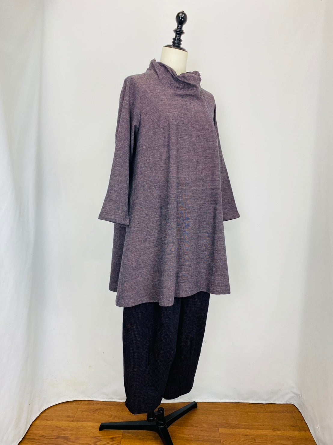 252101  ひねり襟のチュニック　遠州織物　先染め楊柳