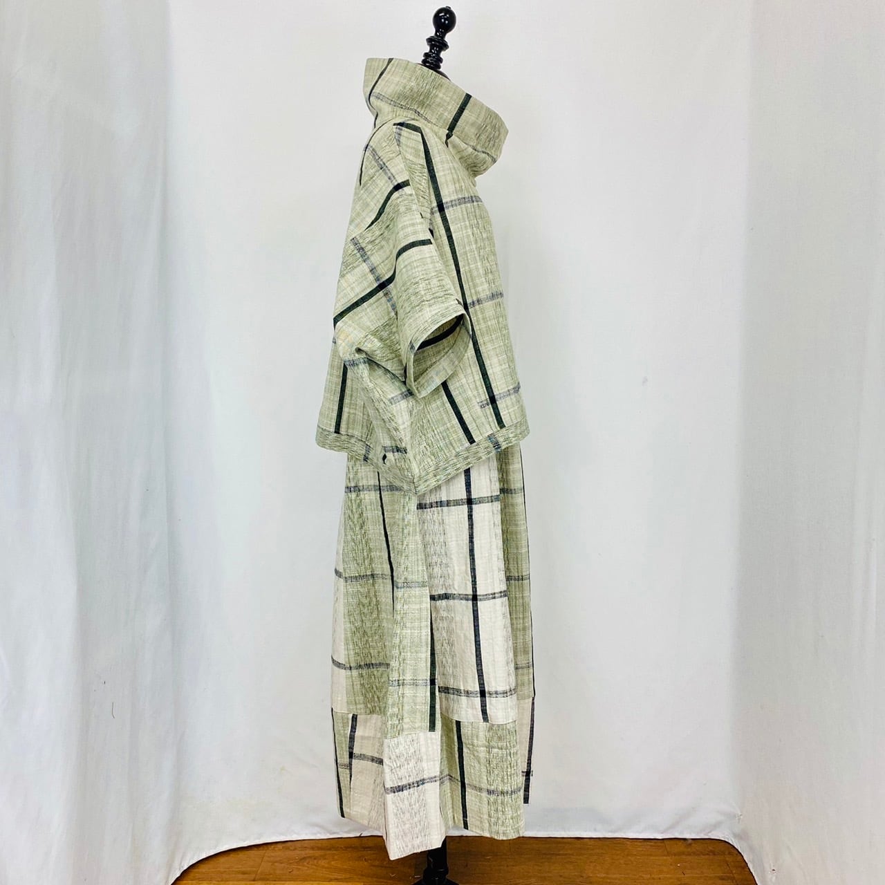 【再販】225031　12枚はぎスカート　薄グレー＆グリーン系　遠州織物　逆スラブ絣格子