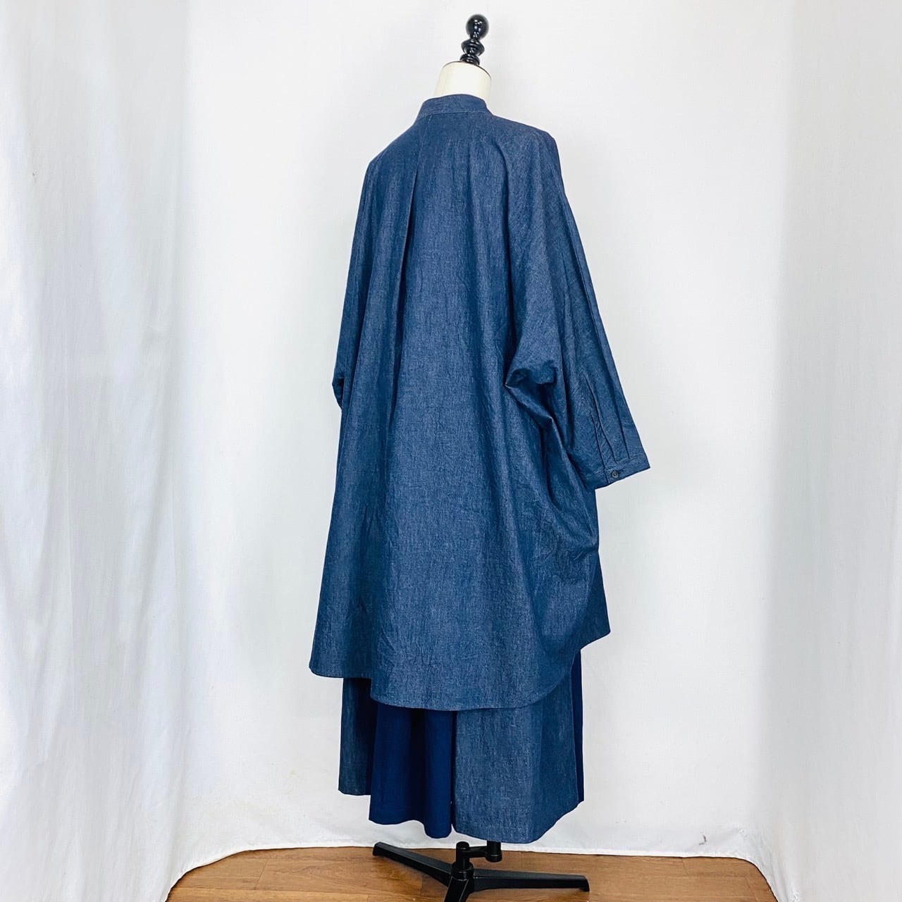 252059   ドルマンスリーブのロングブラウス　2カラー　岡山デニム