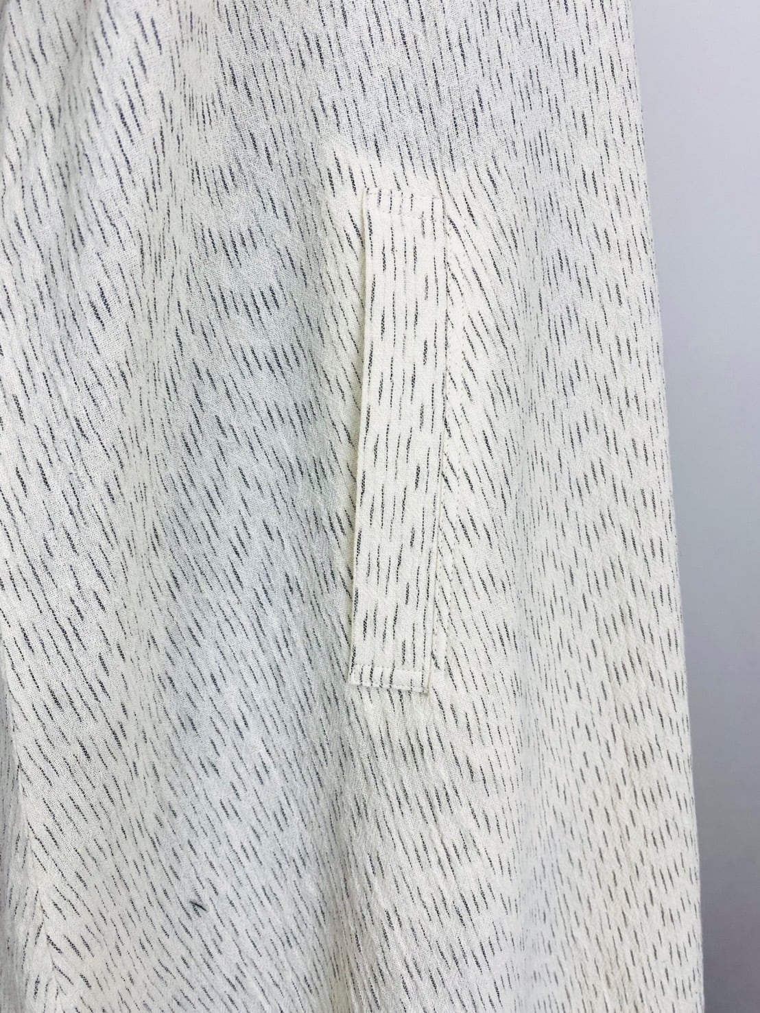 212031   Vネックの台形ワンピース　2カラー　遠州織物　みじん絣楊柳