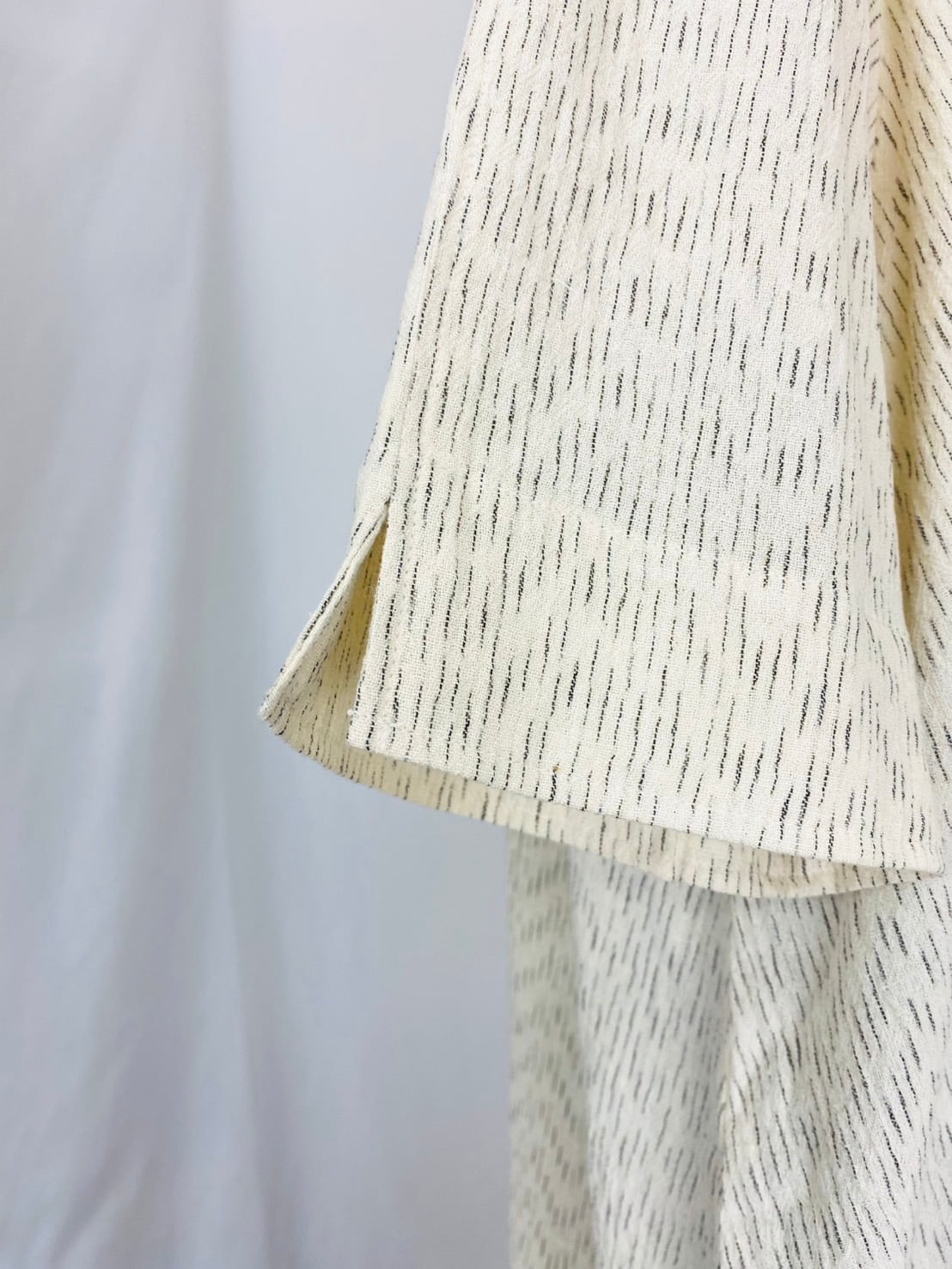 212031   Vネックの台形ワンピース　2カラー　遠州織物　みじん絣楊柳