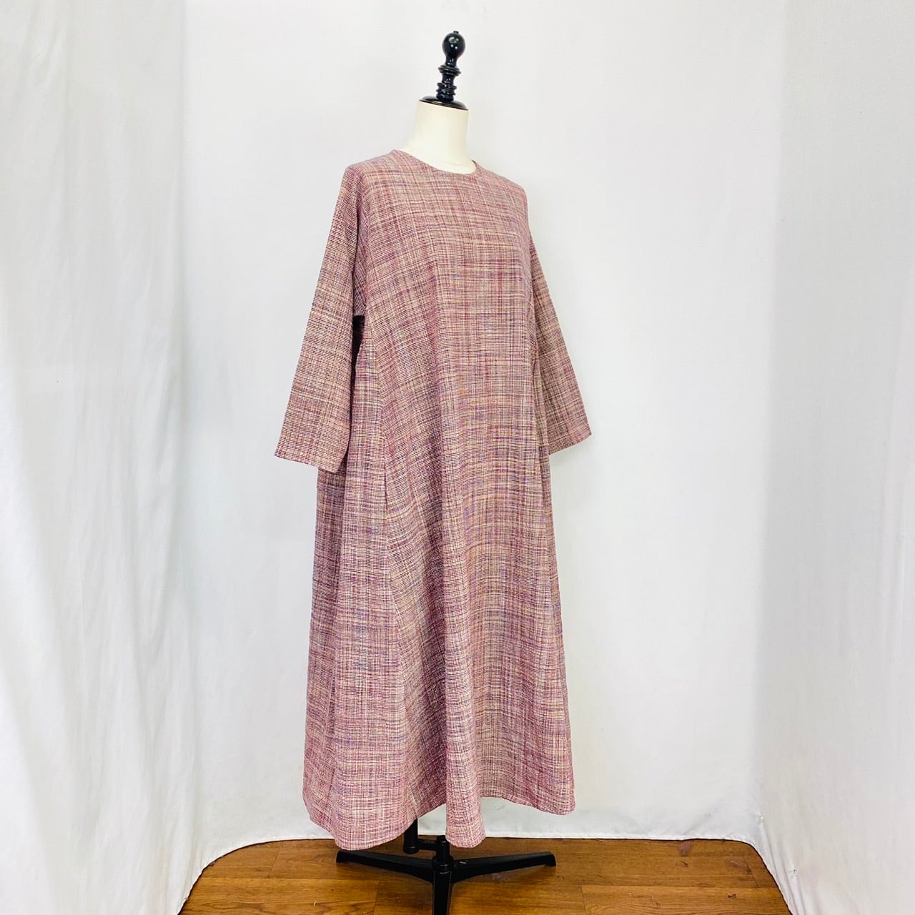 【再販】242011　サイドギャザーワンピース　2カラー　遠州織り　逆スラブ　薄手